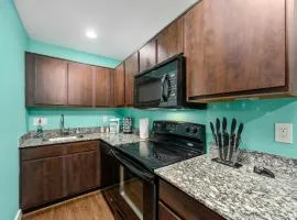 Central 1BR with Free Parking Near Med Center & NRG Stadium