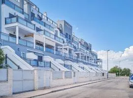 2 Bedroom Lovely Apartment In Oliva