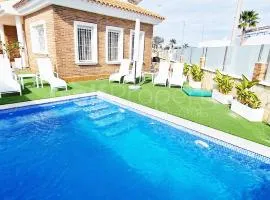 Beautiful and Peacefull 3 Bed Villa with Private Pool, AC, Wi-Fi