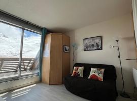 Ski Piau Engaly, plein sud avec vue sur les pistes à 50 m, cœur de station, appartement à Aragnouet