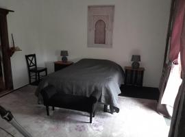 La petite Salamandre bleue, hotel que admite mascotas en La Croisille-sur-Briance