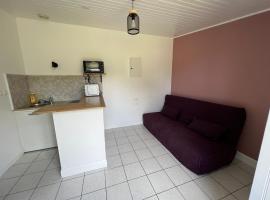 Chez Laurie et Xavier studio 2, ξενοδοχείο σε Mignaloux-Beauvoir