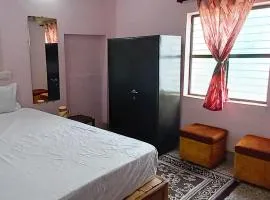 THUBE Saheb B&B