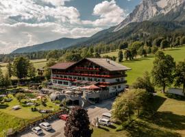 Hotel Berghof – hotel w mieście Ramsau am Dachstein