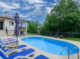 House Luka by Briskva