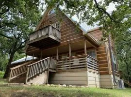 Beautiful Longhorn Lodge at Lake Texoma Gordonville