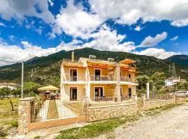 2 Bedroom Cozy Apartment In Nafpaktos