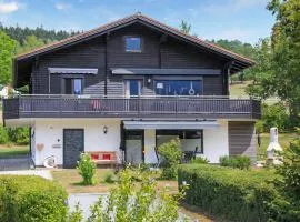 2 Bedroom Cozy Apartment In Arrach