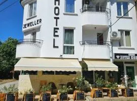Jeweller Hotel