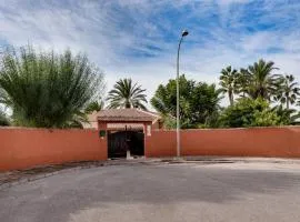 Apartamento Esclusivo con Piscina e Giardino
