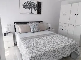 Mare de Deu, vivienda vacacional para familias y mayores de 25 años en el Grao de Gandia-Playa