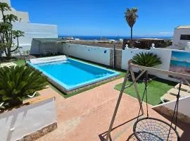 Direktly at our Swimming pool - Relax - Aduls only