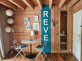 Brindepaille, hotel en Vallon-Pont-dʼArc