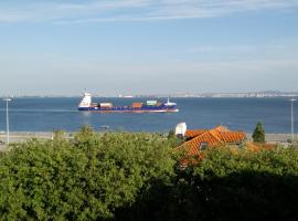 Xavier - Alfama Apartment River View