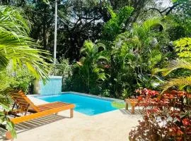 Tropical House in Nosara- 3 min walk to the beach