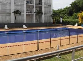 Apartaestudio con balcón a la piscina