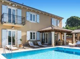 Nice Home In Smoljanci With Wifi