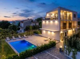 Amazing Apartment In Omisalj