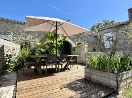 Maison rénovée près de la plage, jardin privé et terrasse - 4 couchages - FR-1-246A-321