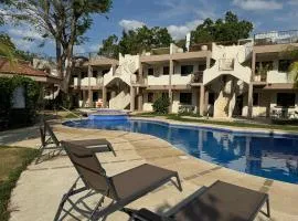 Sandy Shore Two Bedroom Condo Across Beach