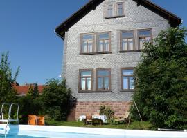 Alte Schule, cheap hotel in Tambach-Dietharz