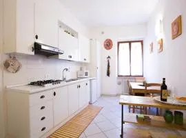 Bright central apartment