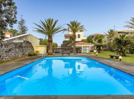 Casa do Cerco, hotel in Água de Pau