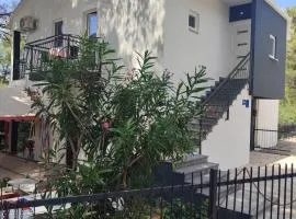 Apartments Glibić