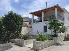 Bungevilia Apartment