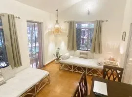 Beachside Apartment - Cozy By The Sea Goa