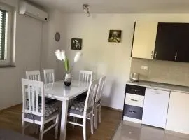 Apartmani Selce - parking place!!