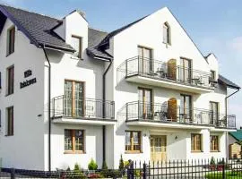 1 Bedroom Beautiful Apartment In Karwia