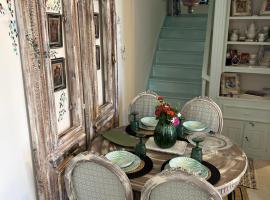 The Art House By The Sea, hotel en Plomari