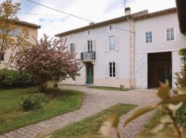 Les Chambres de Lasserre - Chambres et Table d'hôtes, ubytování v soukromí v destinaci Lasserre