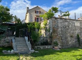 Aneta authentic Istrian House with pool & garden - Pet Friendly, Hotel in Žminj