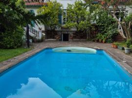 Apartment 55 m2, sunny garden & pool in Villa 1905