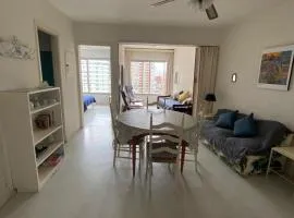 Apartamento en Peninsula , excelente ubicación a metros de la playa