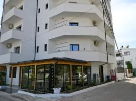 MondurO Hotel