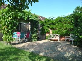Courtyard Barn, hotel in Temple Combe