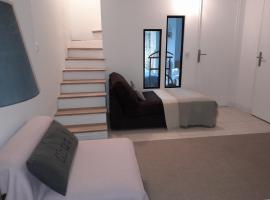 Location JO, Hotel in Chevreuse