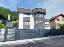 Villa Berta Tuzla - 302 Deluxe Apartment - Free Private Secured Parking