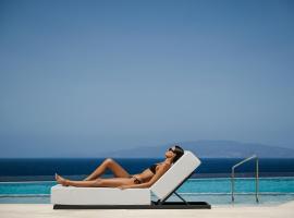 Domes Novos Santorini, Autograph Collection, отель в городе Ия
