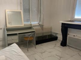 Chambre calaisfornia, hotel v destinaci Calais
