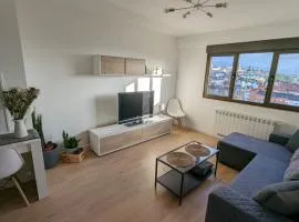 Apartamento LOS VEGA- parking privado