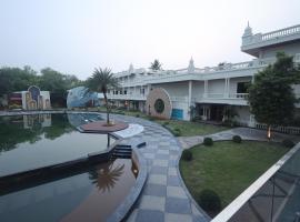 Sathyam Grand Resort, hotel a Sriperumbudur