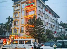Green Wood Hotel