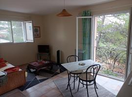 Anduze G&icirc;te Les Bambous au "Petit Clos des Cigales"