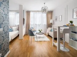 Charming 2x 1-BR studios 950 m from Central Station, bedroom & separate living room