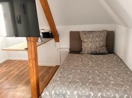 Room Deluxe, hotel din Meerbusch