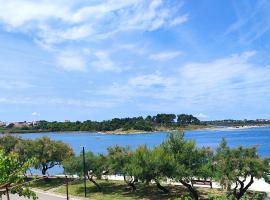 Best buy seaview holiday retro apartments & rooms Giovanni Nin, Hotel in Nin